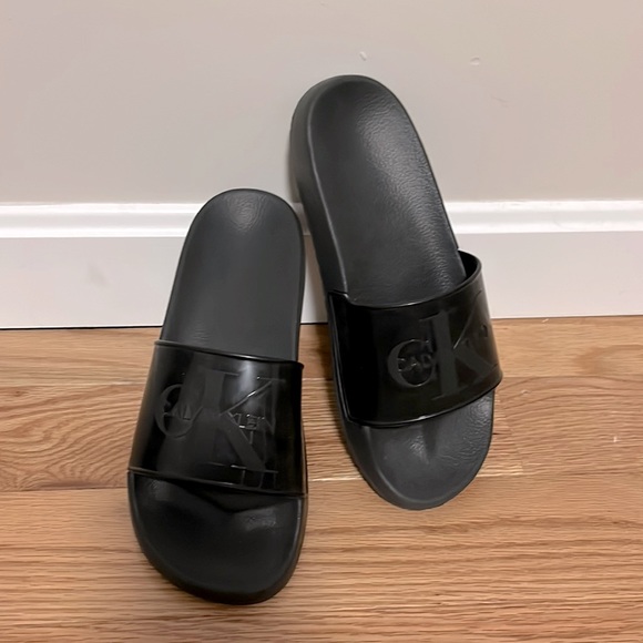 Calvin Klein Shoes - CK Slides 🖤